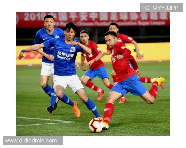 河南建业迎战江苏苏宁易购激战正酣精彩直播带你感受足球魅力与激情